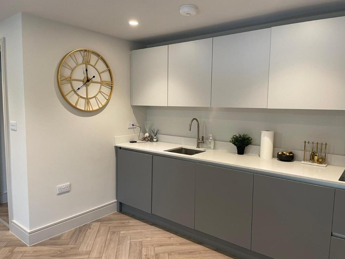 Wimbledon Luxury 3Bedroom Apartment Raynes Park Zewnętrze zdjęcie