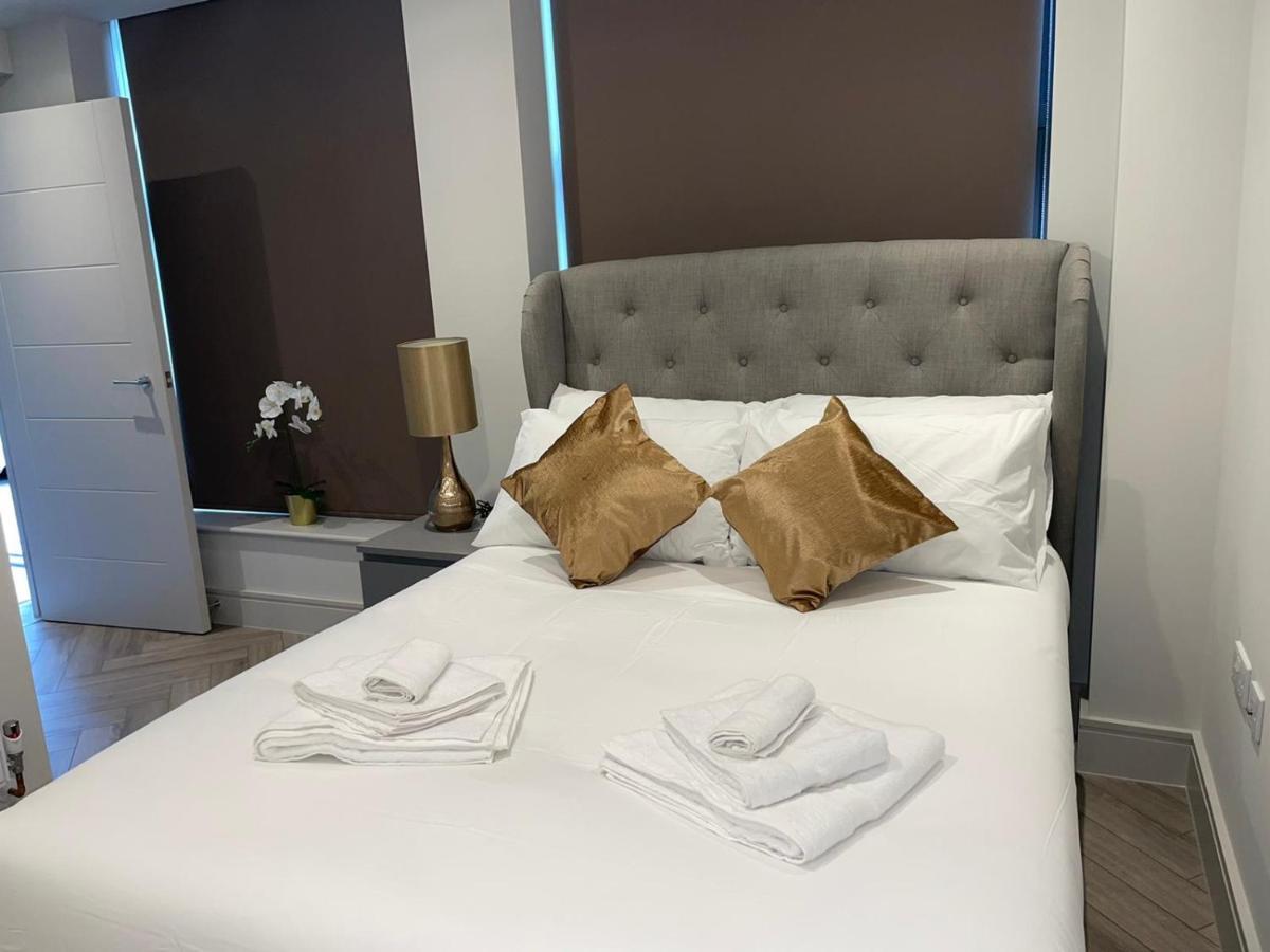Wimbledon Luxury 3Bedroom Apartment Raynes Park Zewnętrze zdjęcie