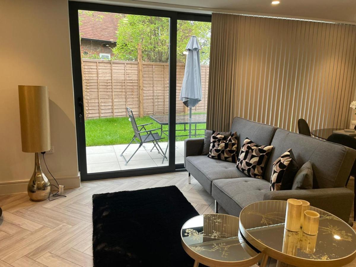 Wimbledon Luxury 3Bedroom Apartment Raynes Park Zewnętrze zdjęcie