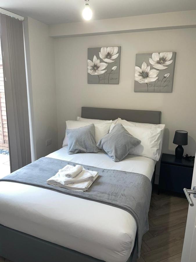 Wimbledon Luxury 3Bedroom Apartment Raynes Park Zewnętrze zdjęcie